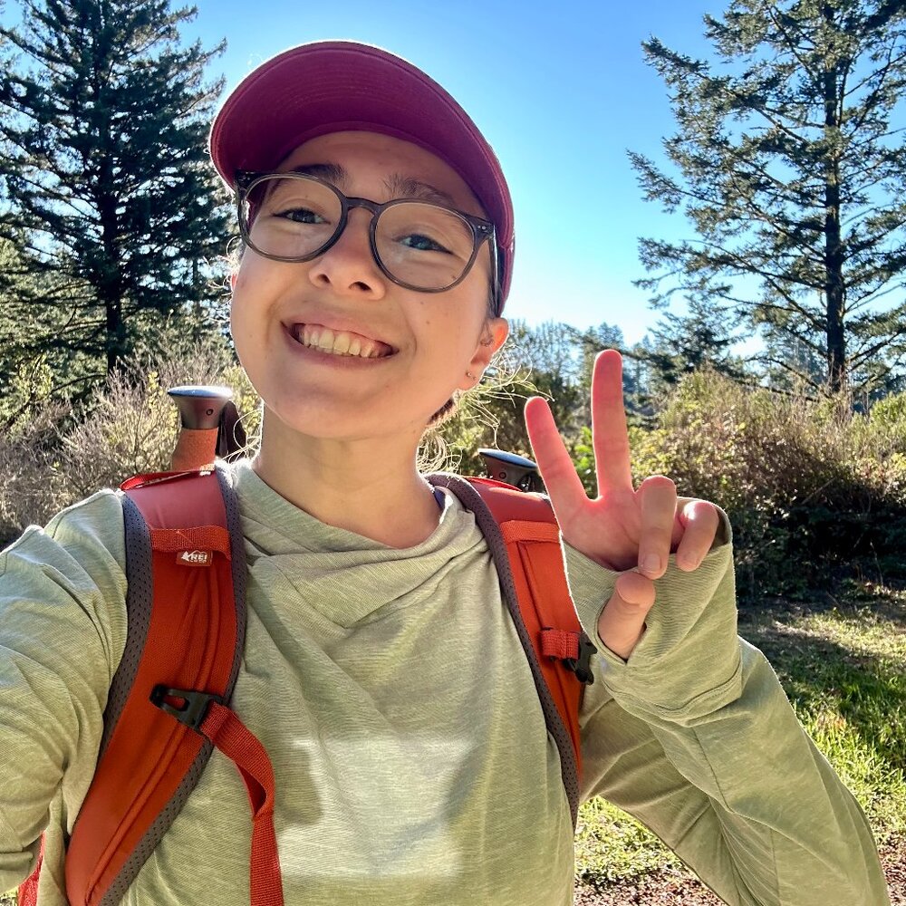 Meet your Posher, Maya